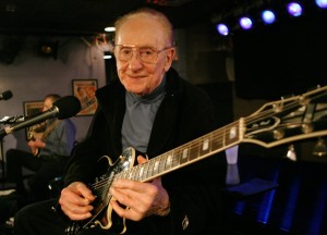 https://www.guitarlessons-atlanta.com/wp-content/uploads/2015/07/lespaul2-300x216.jpg